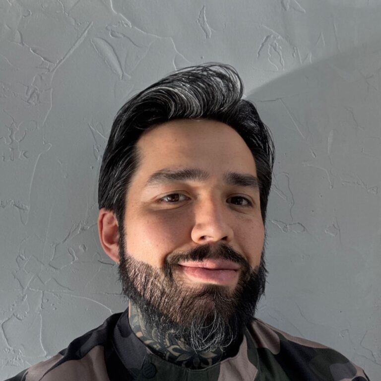 vuHu65khhyEKNBpASGWw1747954680776 768x768